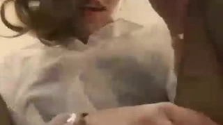短发10级清纯甜美耐看小美眉，居然敢在空旷的公园里露出大奶子_3
