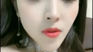 二哥午夜探花约两个黑衣少妇TP啪啪，69姿势口交近距离特写抽插猛操