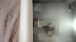家有荡妇服侍在外辛苦打拼的主人开裆镂空连身丝袜装